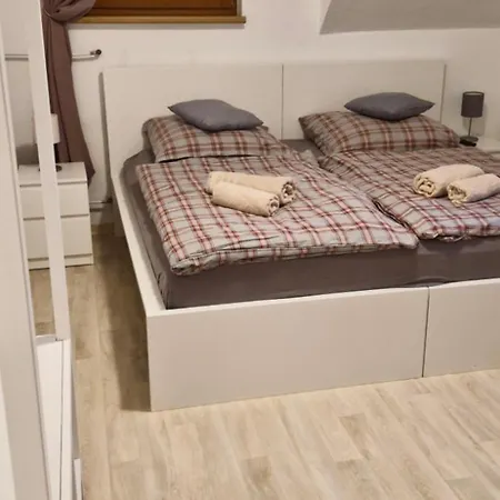 Und Restaurant Adriatic Hotel 3*
