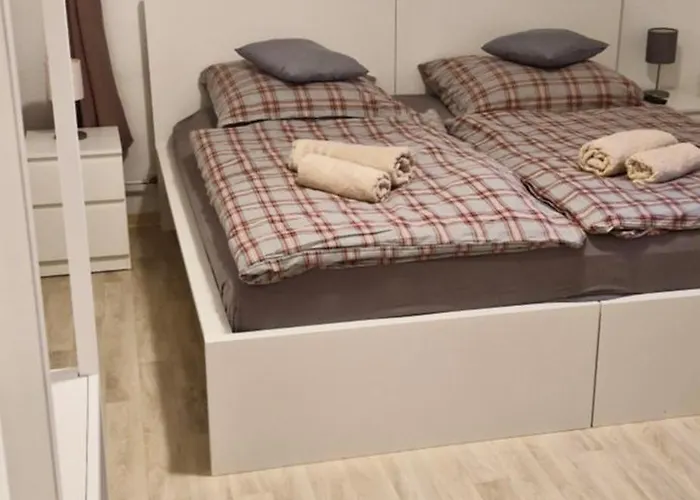 Und Restaurant Adriatic Hotel 3*